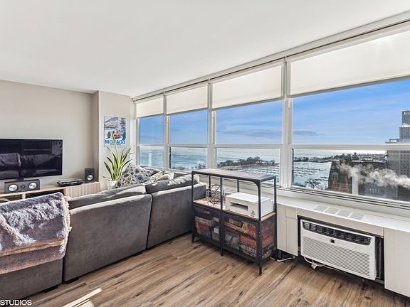 4th image of 3550 N Lake Shore Dr APT 2504