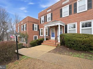 4849 28th St S #B, Arlington, VA