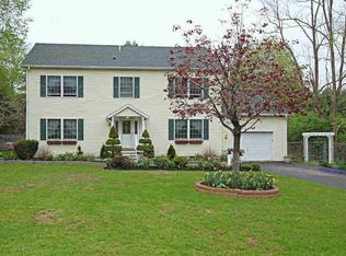 36 Clinton Hollow Rd, Salt Point, NY 12578