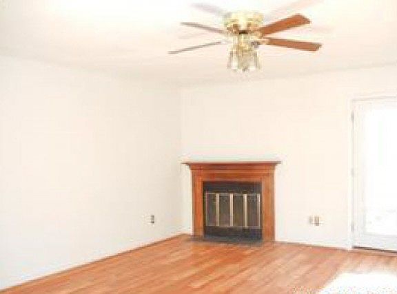 3rd image of 309 A E Montcastle Dr