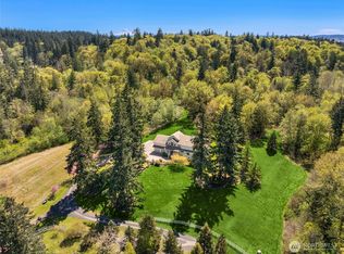 2433 Country View Ln NE, Bainbridge Island, WA