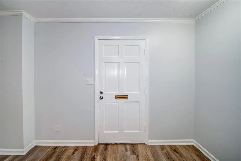 3 bed, 2.5 bath, 1564 sqft, $2,250 — Photo 3