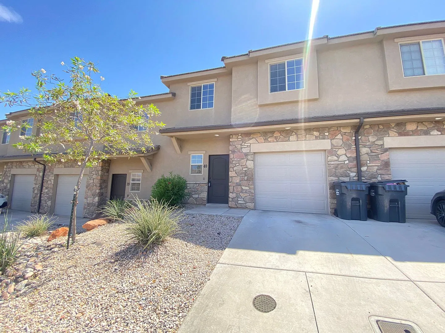 Darling Townhome Available For Rent! — Photo 1