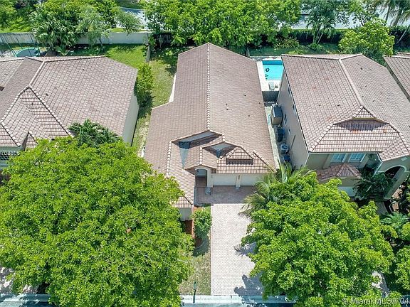 3rd image of 5837 NW 108th Pl