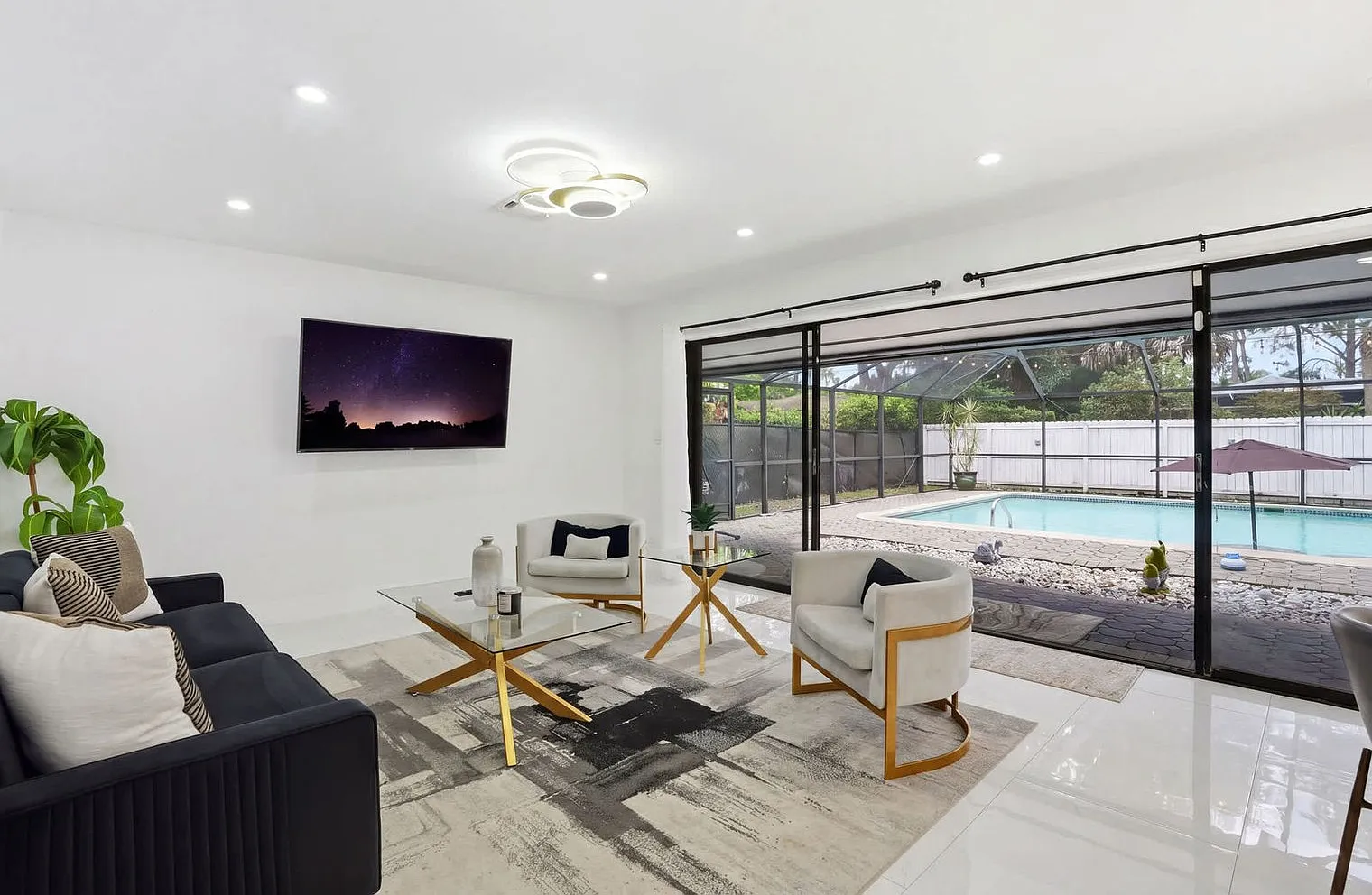 3 bed, 2.0 bath, 1754 sqft, $4,760 — Photo 2