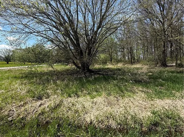 Warwick Rd, Marshallville, OH 44645