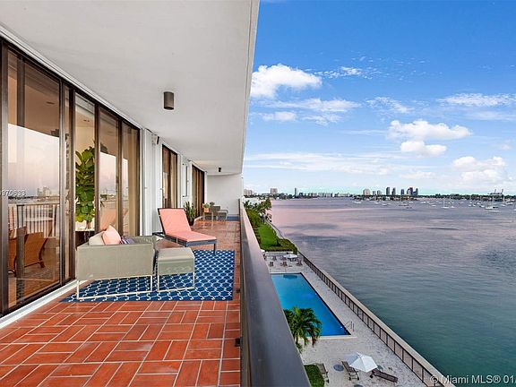 3rd image of 1000 Venetian Way APT 504
