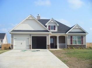 16 Memorial Dr, Fort Mitchell, AL 36856