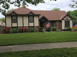 11811 Harrison Dr, Kansas City, MO 64131