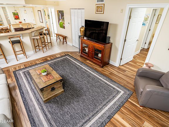 5th image of 418 Bouchelle Dr APT 202