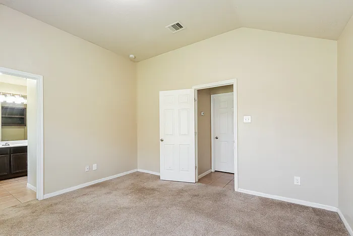 1015 Bahia Vista Dr — Photo 7
