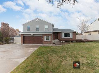11924 S Cedar Ridge Rd, Sandy, UT 84094