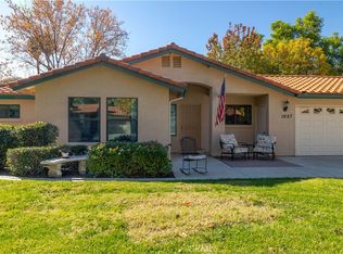 1057 Clubhouse Dr, Hemet, CA 92545