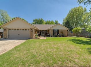 2712 Rolling Hills Ter, Edmond, OK 73012