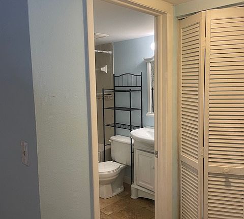 5th image of 3077 Casa Del Sol Cir APT 204