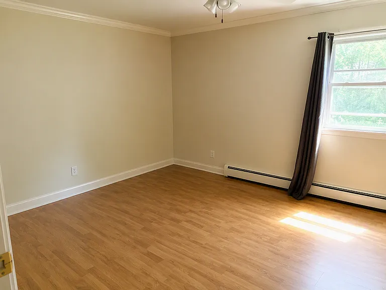 4 Laird Dr #A — Photo 8