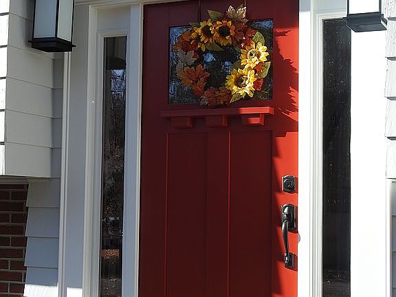 2nd image of 31 Valleyfield St