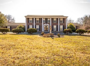 10622 Ladue Rd, Saint Louis, MO 63141