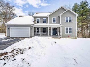 17 Sand Hill Rd, Essex Junction, VT 05452