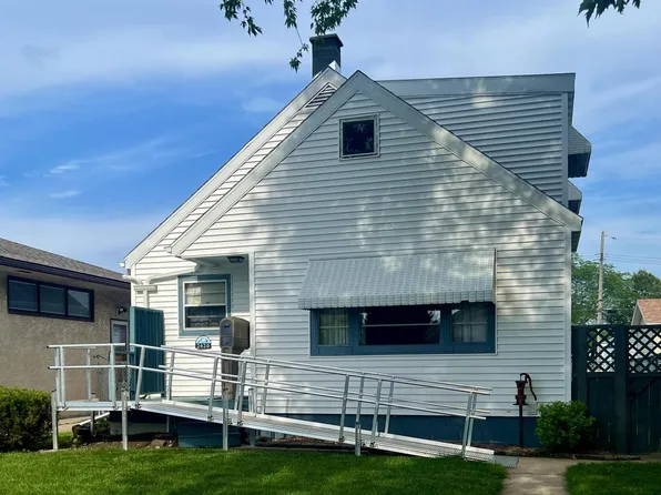 2420 Wood STREET, La Crosse, WI 54603