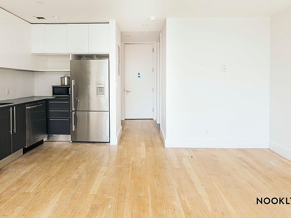 4th image of 114 Troutman St APT 122