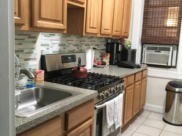 125 East 90th Street image 4 of 7