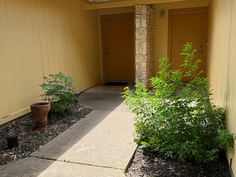 Court Yard to Front Door