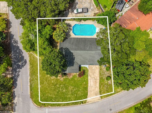 245 Bayou Woods Dr NW, Fort Walton Beach, FL 32548