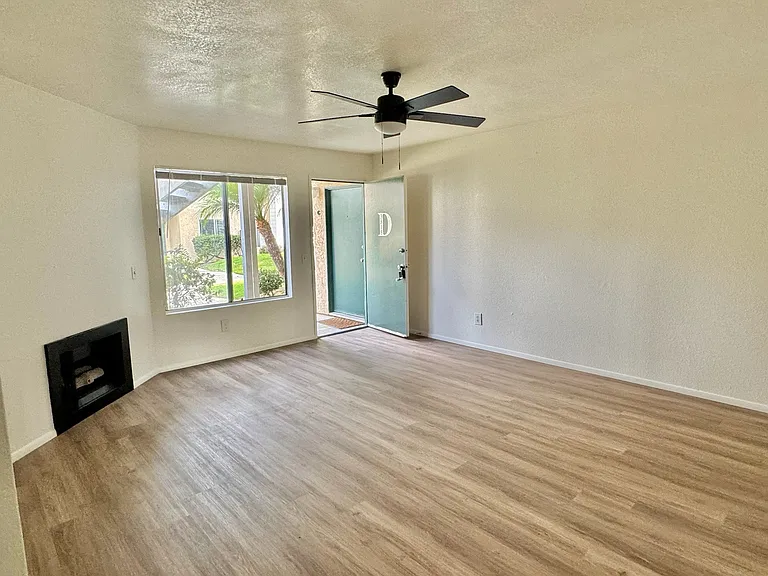 3515-3563 Roosevelt St - Su Casa Apartments — Photo 57