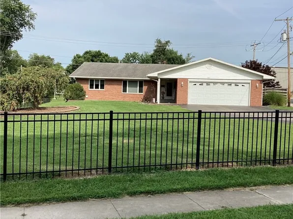 701 S 5th St, Effingham, IL 62401