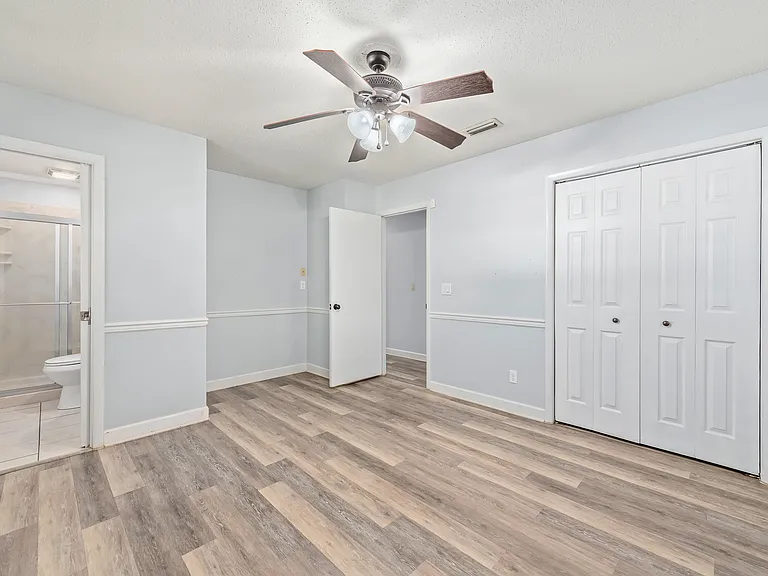413 Springdale Dr — Photo 8
