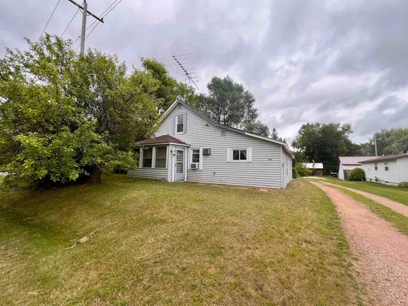 809 North Ave, Wausaukee, WI 54177