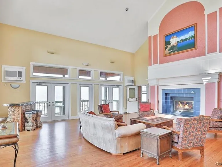 2003 Half Moon Bay Dr — Photo 10