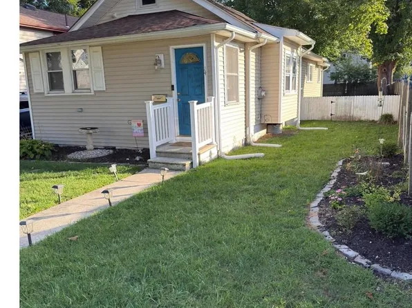 14 E Pierson Ave, Somers Point, NJ 08244
