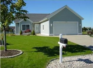 1321 Summerwood Ln, Zeeland, MI 49464