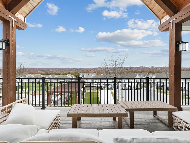 88 Aspen Dr — Photo 33