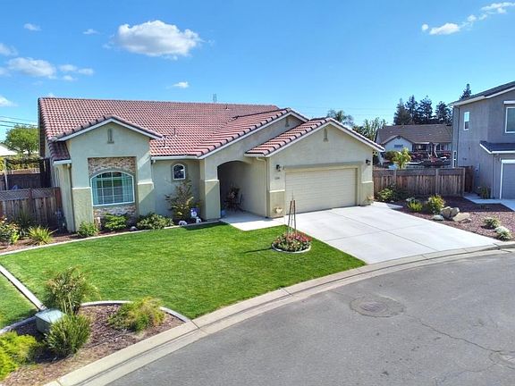 3rd image of 138 Crows Nest Ct