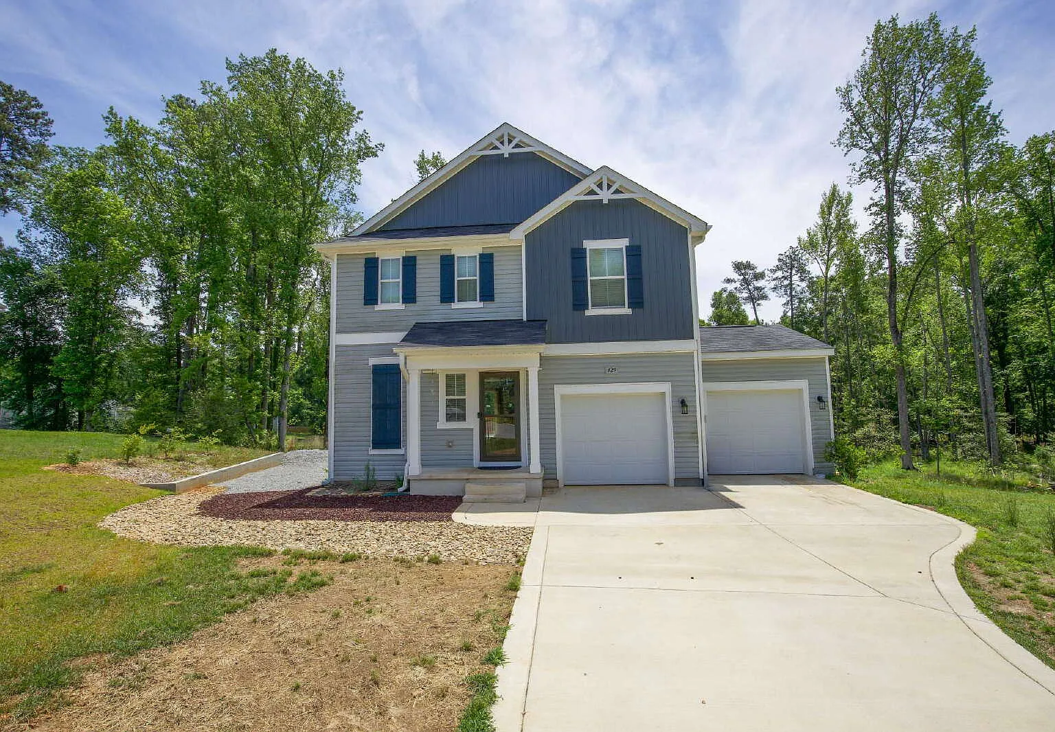 3 bed, 2.5 bath, 1744 sqft, $2,000 — Photo 3