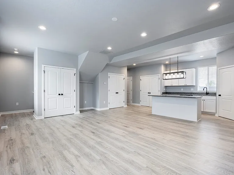 1264 Lincoln Ave — Photo 8