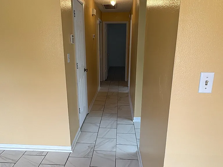1082 Old South Dr — Photo 13