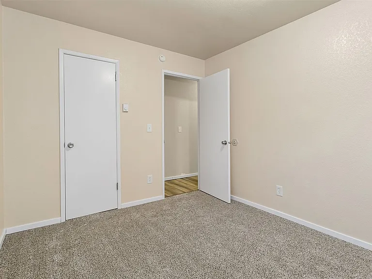 17354 SW Merlo Rd — Photo 4