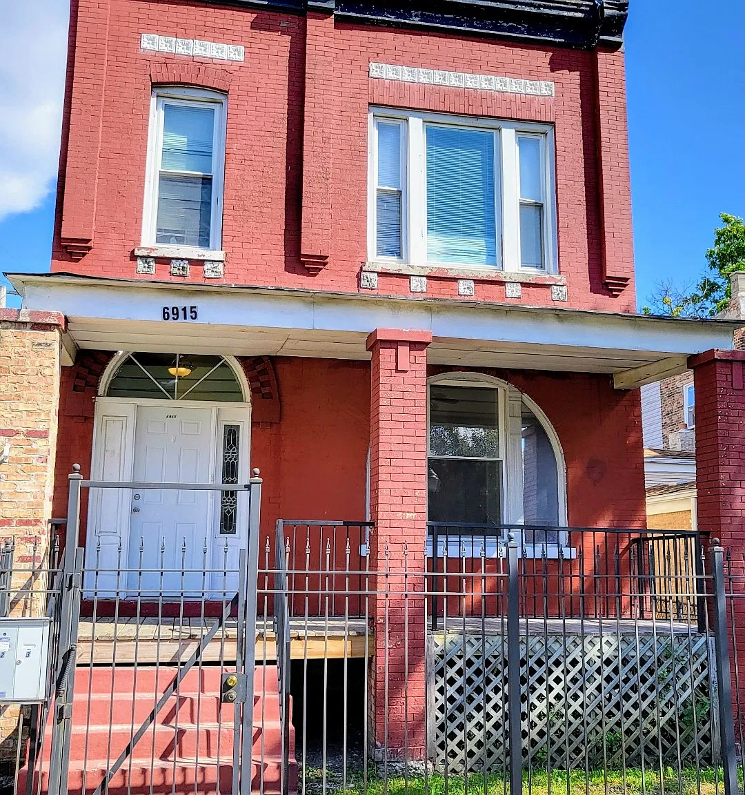 3 bed, 1200 sqft, $1,350 — Photo 1