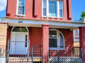 6915 S Justine St, Chicago, IL