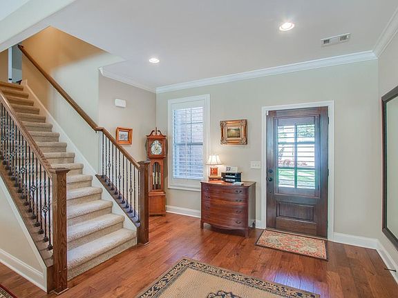 4th image of 140 Coarsey Blvd