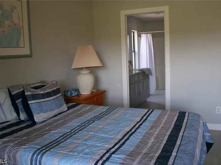 15472 Admiralty Cir #2 — Photo 22