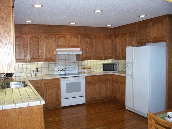 2nd image of 178 Southfork Ln