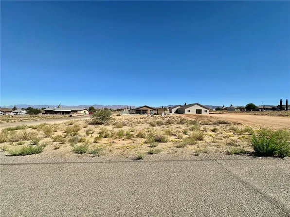 7623 E Sugarloaf St, Kingman, AZ 86401