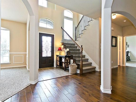 4th image of 11500 Geranium Dr