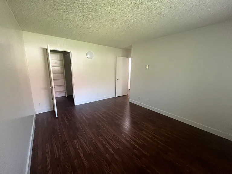 5932 Grand Ave #5 — Photo 11
