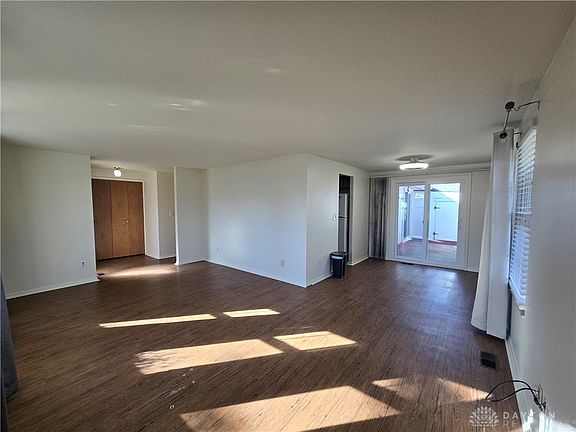4th image of 5934 Troy Villa Blvd